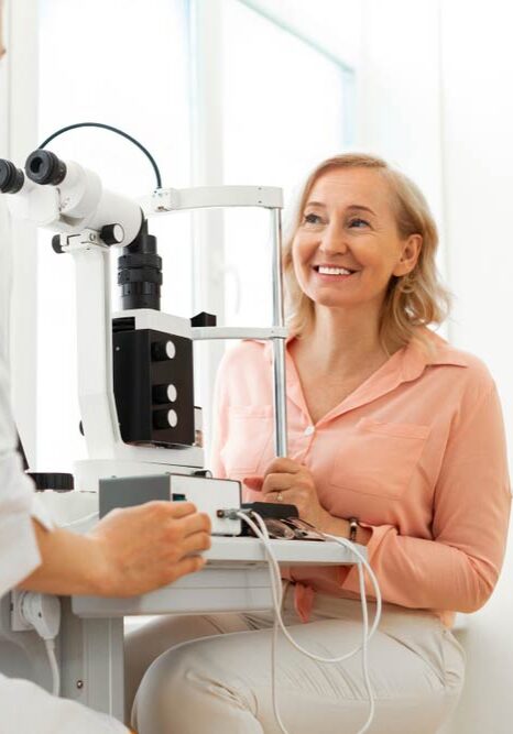 Eye-Doctor-Client-Patient-Specialty-Eye-Photo